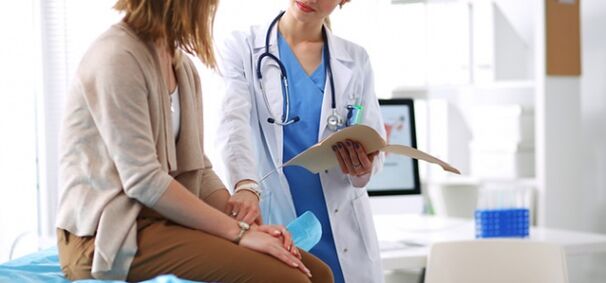 Konsultation eines Arztes vor der Laser-Venenkoagulation